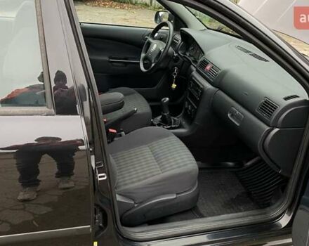 Черный Шкода Октавия, объемом двигателя 1.6 л и пробегом 206 тыс. км за 6300 $, фото 9 на Automoto.ua