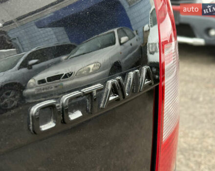 Черный Шкода Октавия, объемом двигателя 2 л и пробегом 196 тыс. км за 7850 $, фото 23 на Automoto.ua