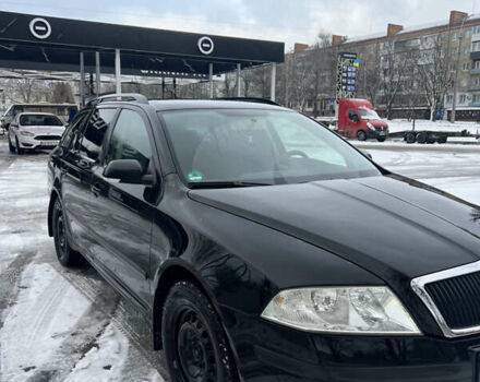 Черный Шкода Октавия, объемом двигателя 1.6 л и пробегом 251 тыс. км за 6800 $, фото 5 на Automoto.ua