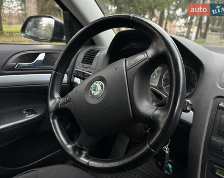 Черный Шкода Октавия, объемом двигателя 1.6 л и пробегом 210 тыс. км за 6450 $, фото 23 на Automoto.ua