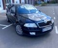 Черный Шкода Октавия, объемом двигателя 1.6 л и пробегом 220 тыс. км за 5600 $, фото 1 на Automoto.ua