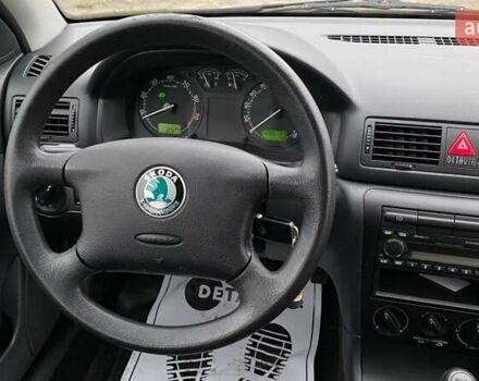 Черный Шкода Октавия, объемом двигателя 1.6 л и пробегом 206 тыс. км за 6300 $, фото 12 на Automoto.ua