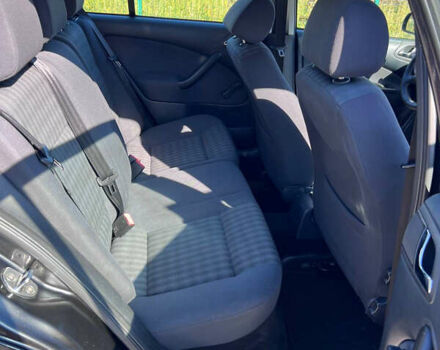 Черный Шкода Октавия, объемом двигателя 1.6 л и пробегом 234 тыс. км за 5200 $, фото 9 на Automoto.ua