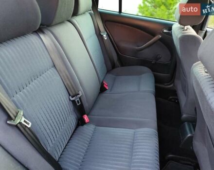 Черный Шкода Октавия, объемом двигателя 1.6 л и пробегом 183 тыс. км за 6999 $, фото 55 на Automoto.ua