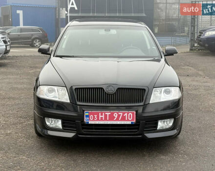 Черный Шкода Октавия, объемом двигателя 2 л и пробегом 196 тыс. км за 7850 $, фото 1 на Automoto.ua