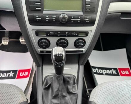 Черный Шкода Октавия, объемом двигателя 2 л и пробегом 250 тыс. км за 6990 $, фото 22 на Automoto.ua