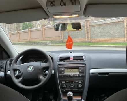 Черный Шкода Октавия, объемом двигателя 1.8 л и пробегом 189 тыс. км за 6400 $, фото 17 на Automoto.ua