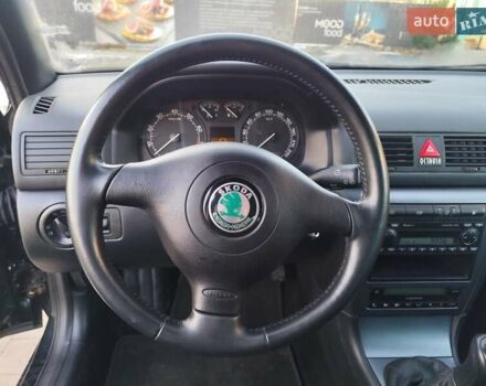 Черный Шкода Октавия, объемом двигателя 1.6 л и пробегом 183 тыс. км за 6999 $, фото 39 на Automoto.ua