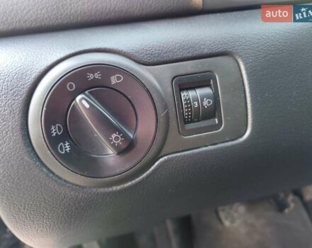 Черный Шкода Октавия, объемом двигателя 1.6 л и пробегом 183 тыс. км за 6999 $, фото 49 на Automoto.ua