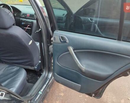 Черный Шкода Октавия, объемом двигателя 1.6 л и пробегом 200 тыс. км за 5500 $, фото 7 на Automoto.ua