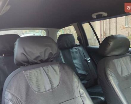 Черный Шкода Октавия, объемом двигателя 1.6 л и пробегом 200 тыс. км за 5500 $, фото 1 на Automoto.ua