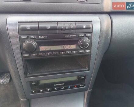 Черный Шкода Октавия, объемом двигателя 1.6 л и пробегом 183 тыс. км за 6999 $, фото 40 на Automoto.ua