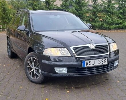 Черный Шкода Октавия, объемом двигателя 2 л и пробегом 215 тыс. км за 1750 $, фото 3 на Automoto.ua