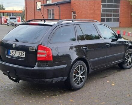 Черный Шкода Октавия, объемом двигателя 2 л и пробегом 215 тыс. км за 1750 $, фото 7 на Automoto.ua