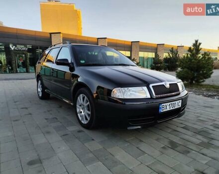 Черный Шкода Октавия, объемом двигателя 1.6 л и пробегом 183 тыс. км за 6999 $, фото 1 на Automoto.ua