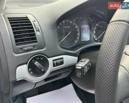 Черный Шкода Октавия, объемом двигателя 1.8 л и пробегом 252 тыс. км за 5990 $, фото 15 на Automoto.ua