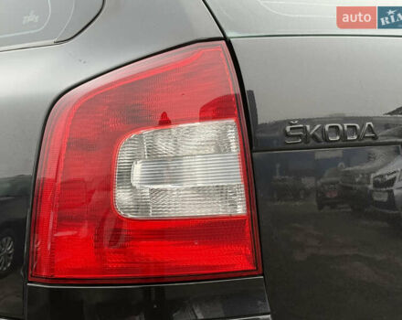 Черный Шкода Октавия, объемом двигателя 2 л и пробегом 196 тыс. км за 7850 $, фото 21 на Automoto.ua