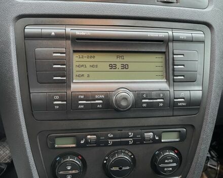 Черный Шкода Октавия, объемом двигателя 1.8 л и пробегом 189 тыс. км за 6400 $, фото 20 на Automoto.ua