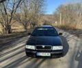 Черный Шкода Октавия, объемом двигателя 1.6 л и пробегом 316 тыс. км за 3900 $, фото 1 на Automoto.ua