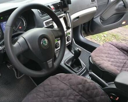 Черный Шкода Октавия, объемом двигателя 1.98 л и пробегом 265 тыс. км за 8600 $, фото 2 на Automoto.ua