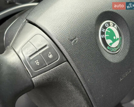 Черный Шкода Октавия, объемом двигателя 2 л и пробегом 196 тыс. км за 7850 $, фото 49 на Automoto.ua