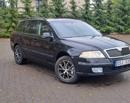 Черный Шкода Октавия, объемом двигателя 2 л и пробегом 215 тыс. км за 1750 $, фото 4 на Automoto.ua