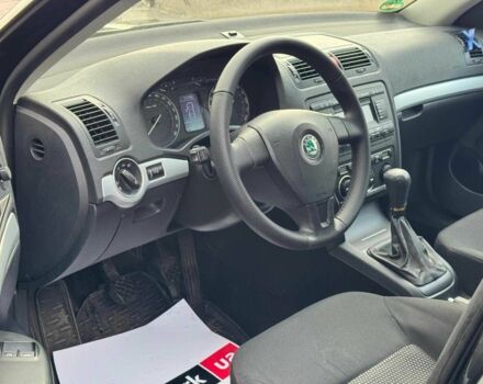 Черный Шкода Октавия, объемом двигателя 1.8 л и пробегом 252 тыс. км за 5990 $, фото 9 на Automoto.ua