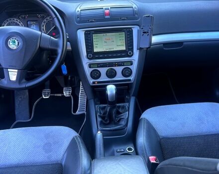 Черный Шкода Октавия, объемом двигателя 2 л и пробегом 197 тыс. км за 8800 $, фото 9 на Automoto.ua