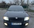 Черный Шкода Октавия, объемом двигателя 2 л и пробегом 286 тыс. км за 9000 $, фото 1 на Automoto.ua
