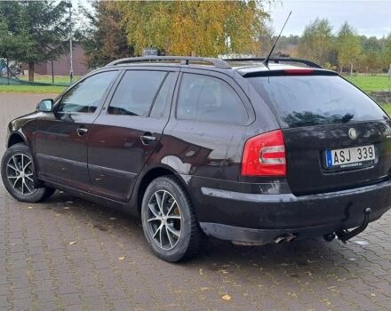 Черный Шкода Октавия, объемом двигателя 2 л и пробегом 215 тыс. км за 1750 $, фото 6 на Automoto.ua