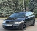 Черный Шкода Октавия, объемом двигателя 2 л и пробегом 387 тыс. км за 3255 $, фото 1 на Automoto.ua