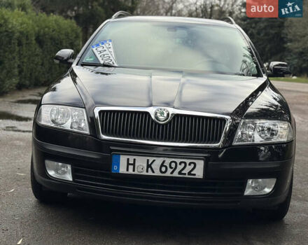 Черный Шкода Октавия, объемом двигателя 1.6 л и пробегом 210 тыс. км за 6450 $, фото 2 на Automoto.ua