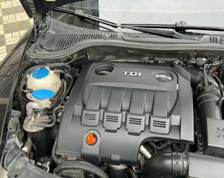 Черный Шкода Октавия, объемом двигателя 2 л и пробегом 289 тыс. км за 7950 $, фото 10 на Automoto.ua