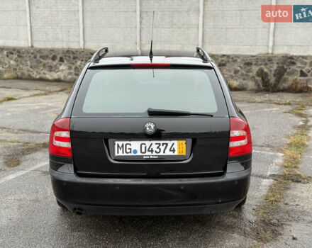 Чорний Шкода Октавія, об'ємом двигуна 1.6 л та пробігом 208 тис. км за 7850 $, фото 6 на Automoto.ua