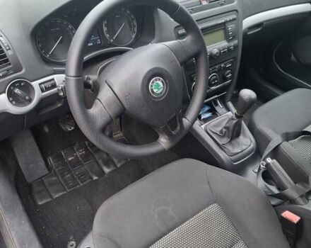 Шкода Октавия 2007 в Запорожье на Automoto.ua Черный Шкода Октавия, объемом двигателя 1.8 л и пробегом 245 тыс. км за 5300 $, фото 4 на Automoto.ua
