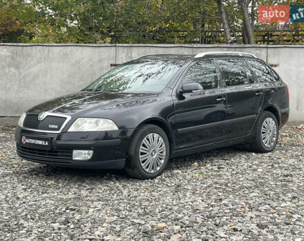 Черный Шкода Октавия, объемом двигателя 1.6 л и пробегом 226 тыс. км за 6290 $, фото 1 на Automoto.ua