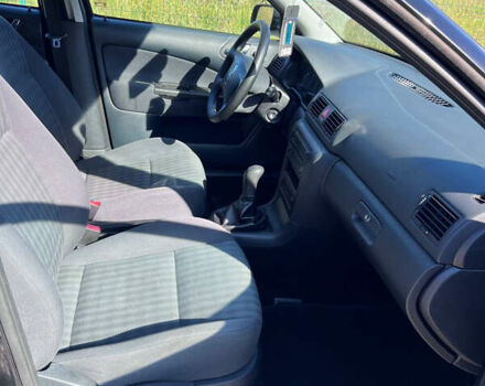 Черный Шкода Октавия, объемом двигателя 1.6 л и пробегом 234 тыс. км за 5200 $, фото 8 на Automoto.ua