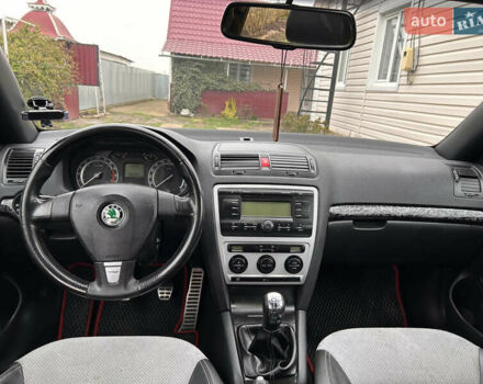 Черный Шкода Октавия, объемом двигателя 1.97 л и пробегом 293 тыс. км за 7200 $, фото 7 на Automoto.ua