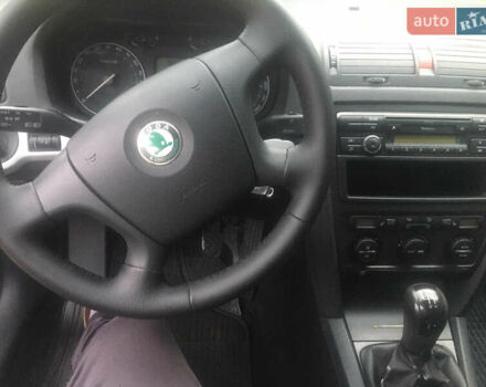 Черный Шкода Октавия, объемом двигателя 1.6 л и пробегом 223 тыс. км за 6300 $, фото 14 на Automoto.ua