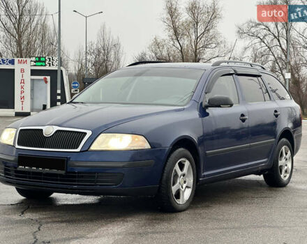 Черный Шкода Октавия, объемом двигателя 1.6 л и пробегом 246 тыс. км за 5500 $, фото 9 на Automoto.ua