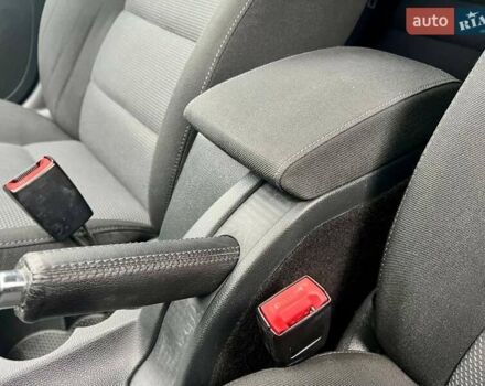 Черный Шкода Октавия, объемом двигателя 1.6 л и пробегом 198 тыс. км за 6700 $, фото 77 на Automoto.ua