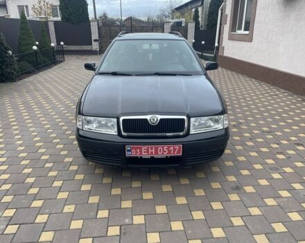 Черный Шкода Октавия, объемом двигателя 1.6 л и пробегом 201 тыс. км за 5900 $, фото 1 на Automoto.ua