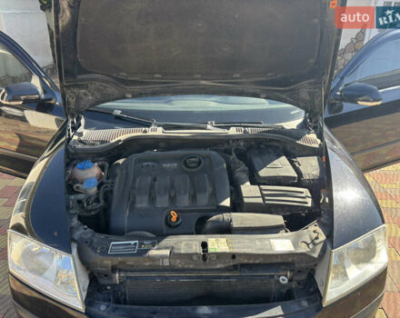 Черный Шкода Октавия, объемом двигателя 1.9 л и пробегом 70 тыс. км за 6300 $, фото 5 на Automoto.ua