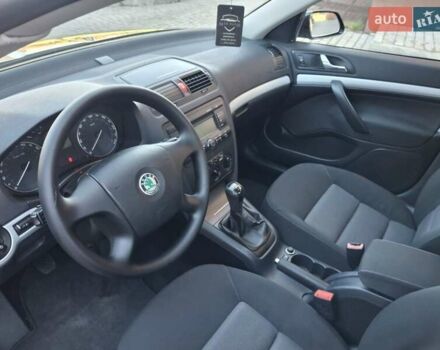 Черный Шкода Октавия, объемом двигателя 1.8 л и пробегом 262 тыс. км за 6300 $, фото 21 на Automoto.ua