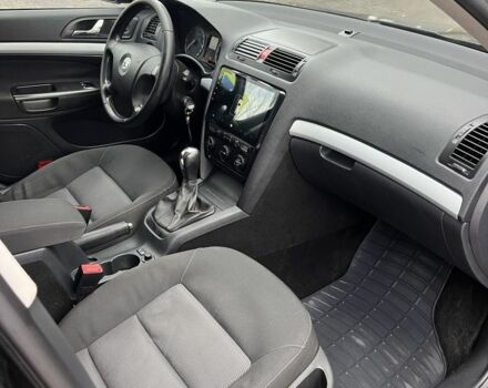 Чорний Шкода Октавія, об'ємом двигуна 1.6 л та пробігом 242 тис. км за 5500 $, фото 5 на Automoto.ua