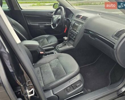 Черный Шкода Октавия, объемом двигателя 2 л и пробегом 245 тыс. км за 9199 $, фото 44 на Automoto.ua