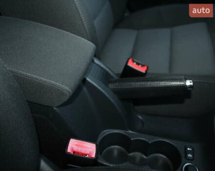 Черный Шкода Октавия, объемом двигателя 1.6 л и пробегом 215 тыс. км за 6390 $, фото 107 на Automoto.ua