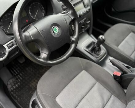 Черный Шкода Октавия, объемом двигателя 1.9 л и пробегом 300 тыс. км за 3300 $, фото 10 на Automoto.ua