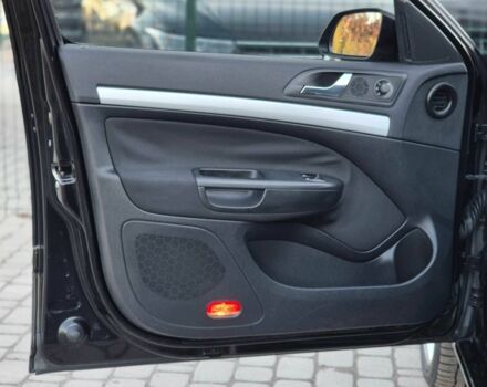 Черный Шкода Октавия, объемом двигателя 1.6 л и пробегом 239 тыс. км за 6955 $, фото 8 на Automoto.ua