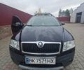Черный Шкода Октавия, объемом двигателя 2 л и пробегом 312 тыс. км за 6800 $, фото 1 на Automoto.ua